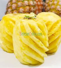 Dứa xanh gọt vỏ